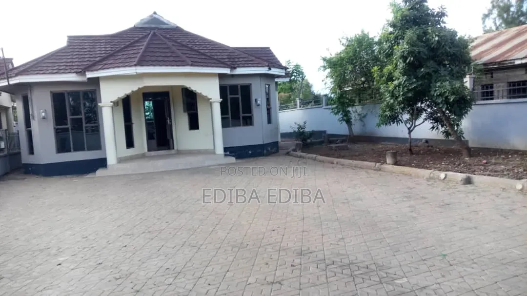 3bdrm House in Ediba Real Estate, Njiro for rent in Njiro