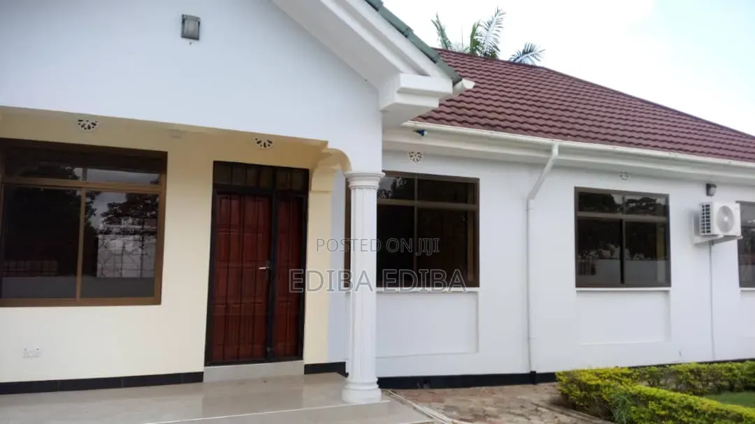 3bdrm House in Ediba Real Estate, Njiro for rent in Njiro
