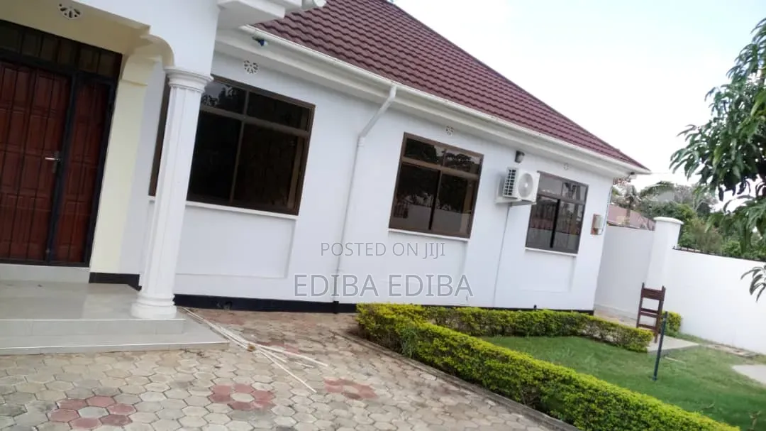 3bdrm House in Ediba Real Estate, Njiro for rent in Njiro