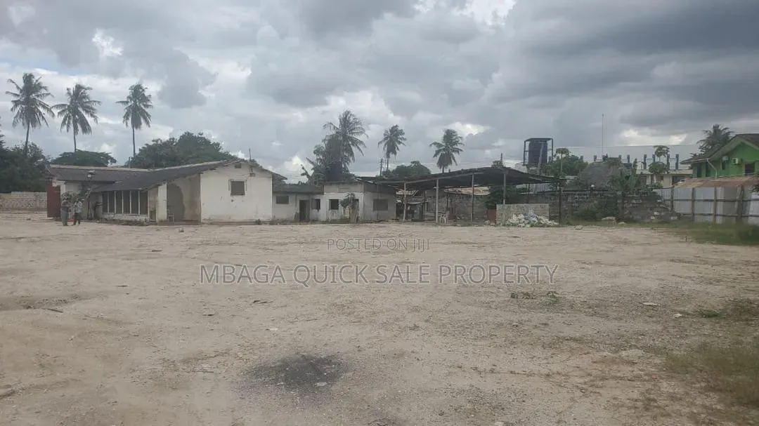 Yard Area SQM 4000 for Rent Usd 9000pm Located in Kurasini in Kurasini
