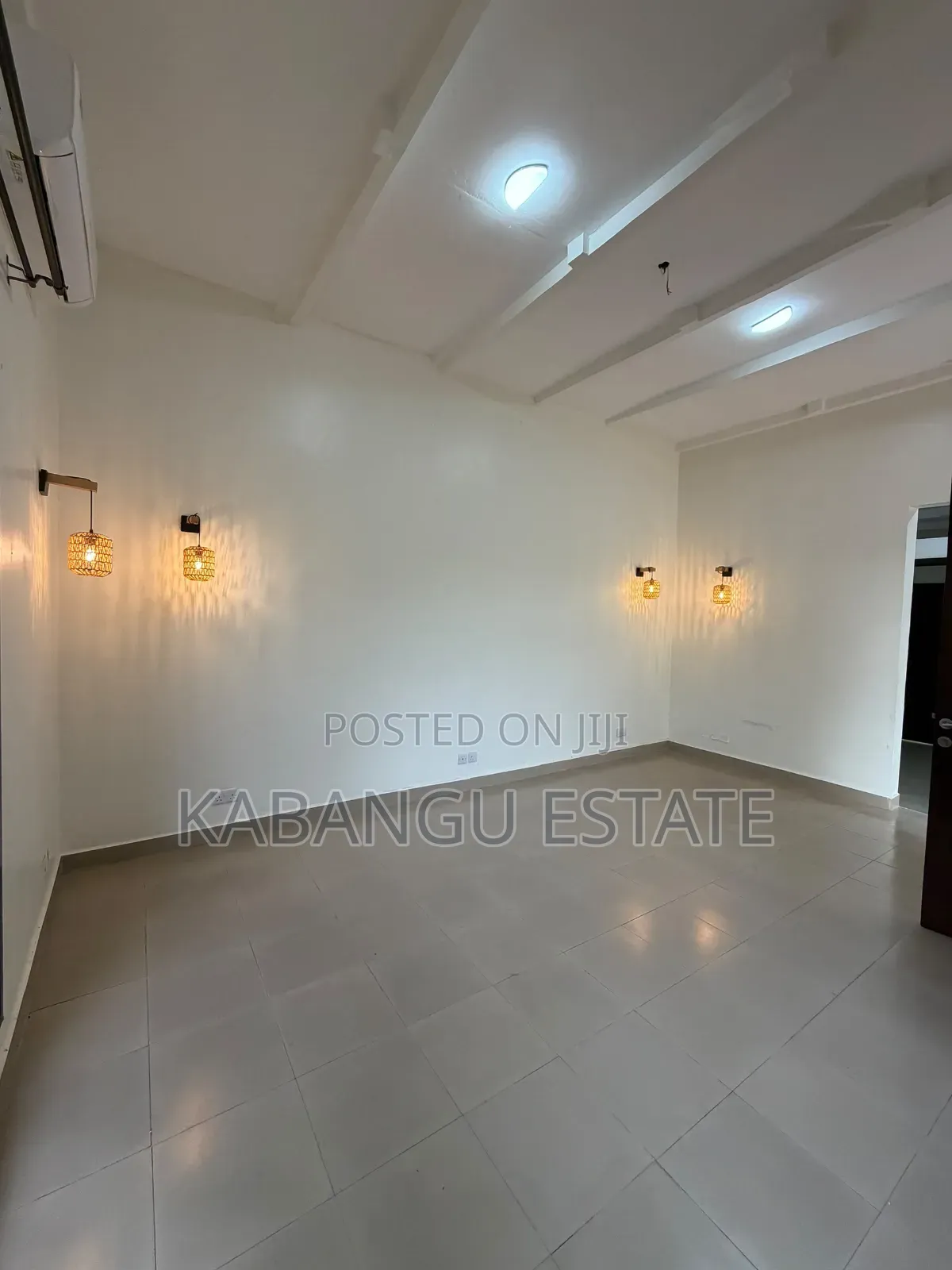 2bdrm Villa in Oyst2, Oyster Bay for rent in Oyster Bay