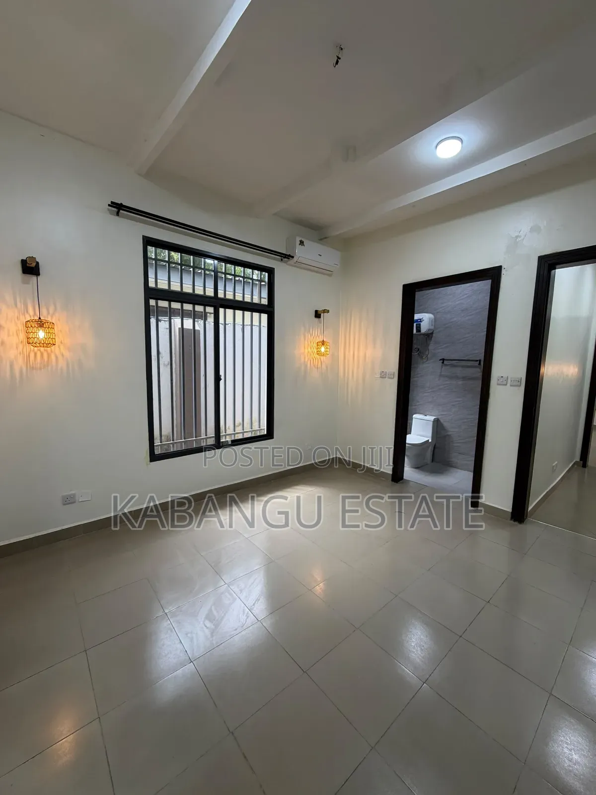 2bdrm Villa in Oyst2, Oyster Bay for rent in Oyster Bay