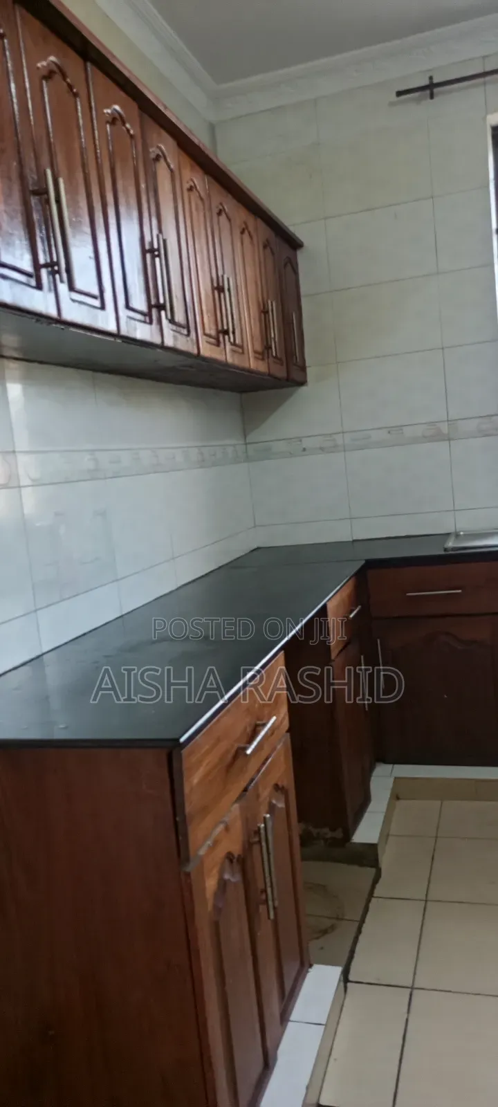 10bdrm House in Mikocheni for sale in Mikocheni