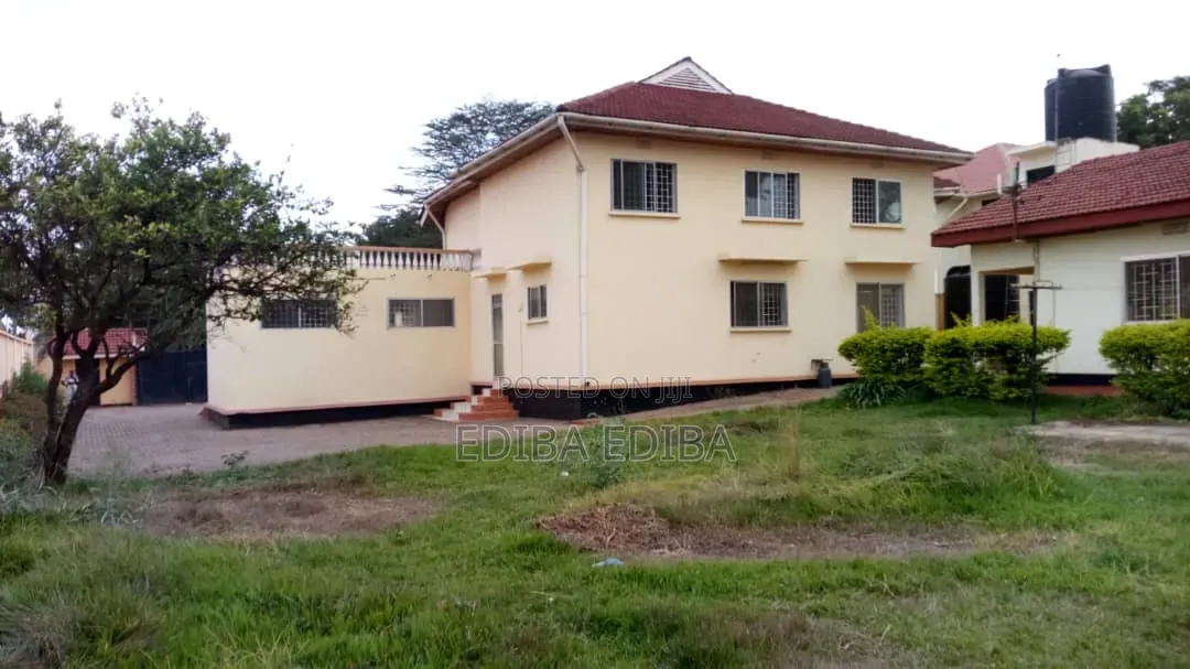 8bdrm House in Ediba Real Estate, Njiro for rent in Njiro
