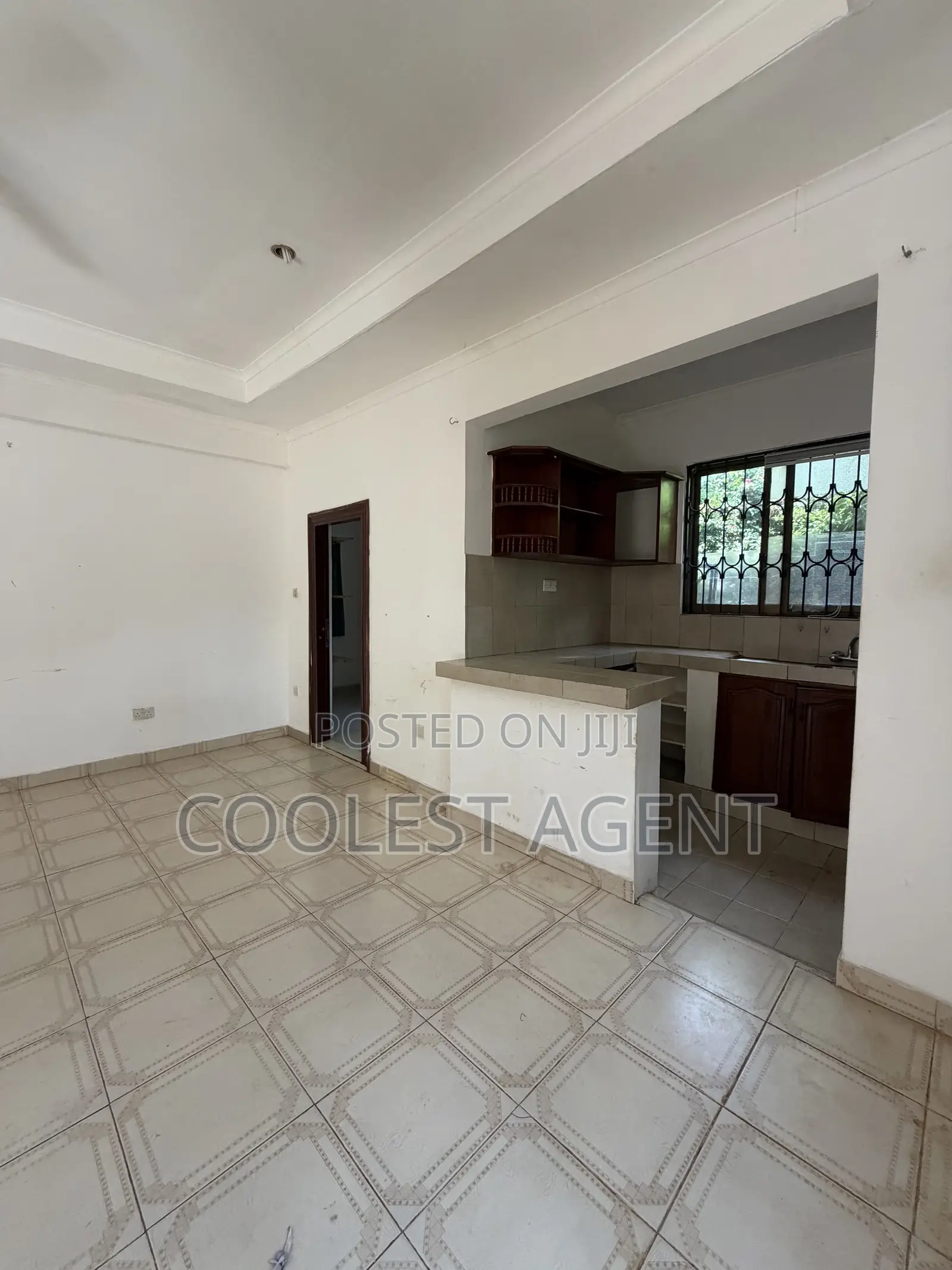 2bdrm House in Coolest Estate, Masaki for rent in Masaki