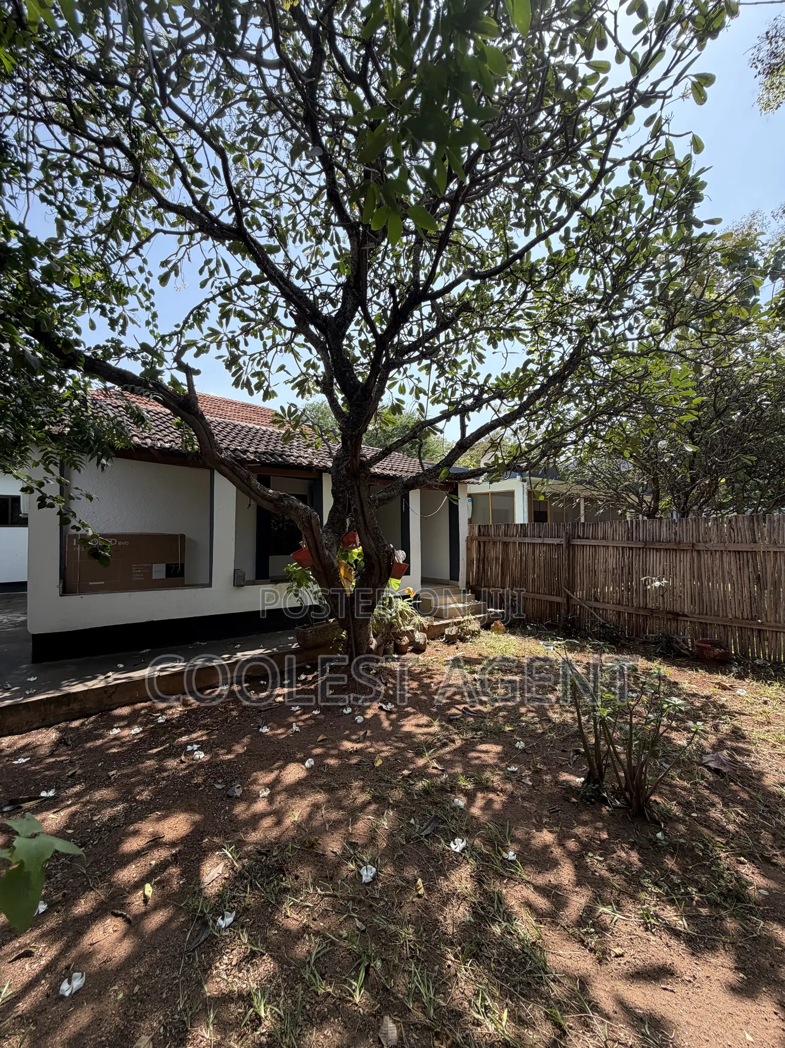2bdrm House in Coolest Estate, Masaki for rent in Masaki