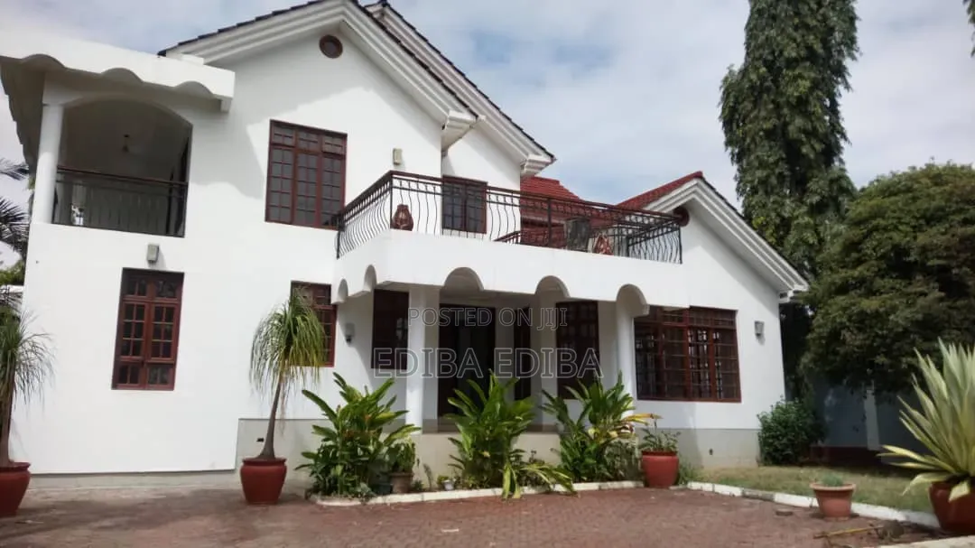 5bdrm House in Ediba Real Estate, Njiro for rent in Njiro