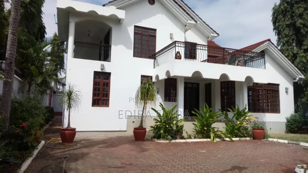 5bdrm House in Ediba Real Estate, Njiro for rent in Njiro
