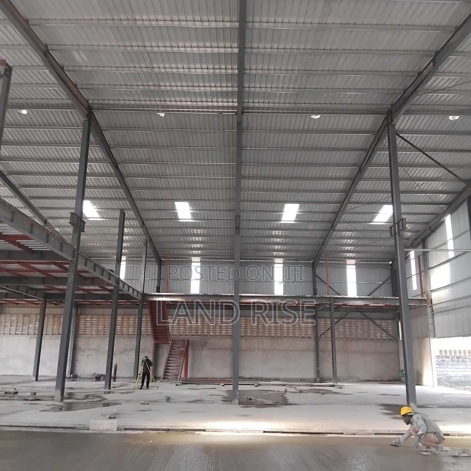 Showroom and Warehouse Nyerere Rd in Kipawa