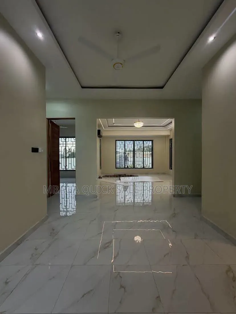 3bdrm House in Goba Lastanza for sale in Goba