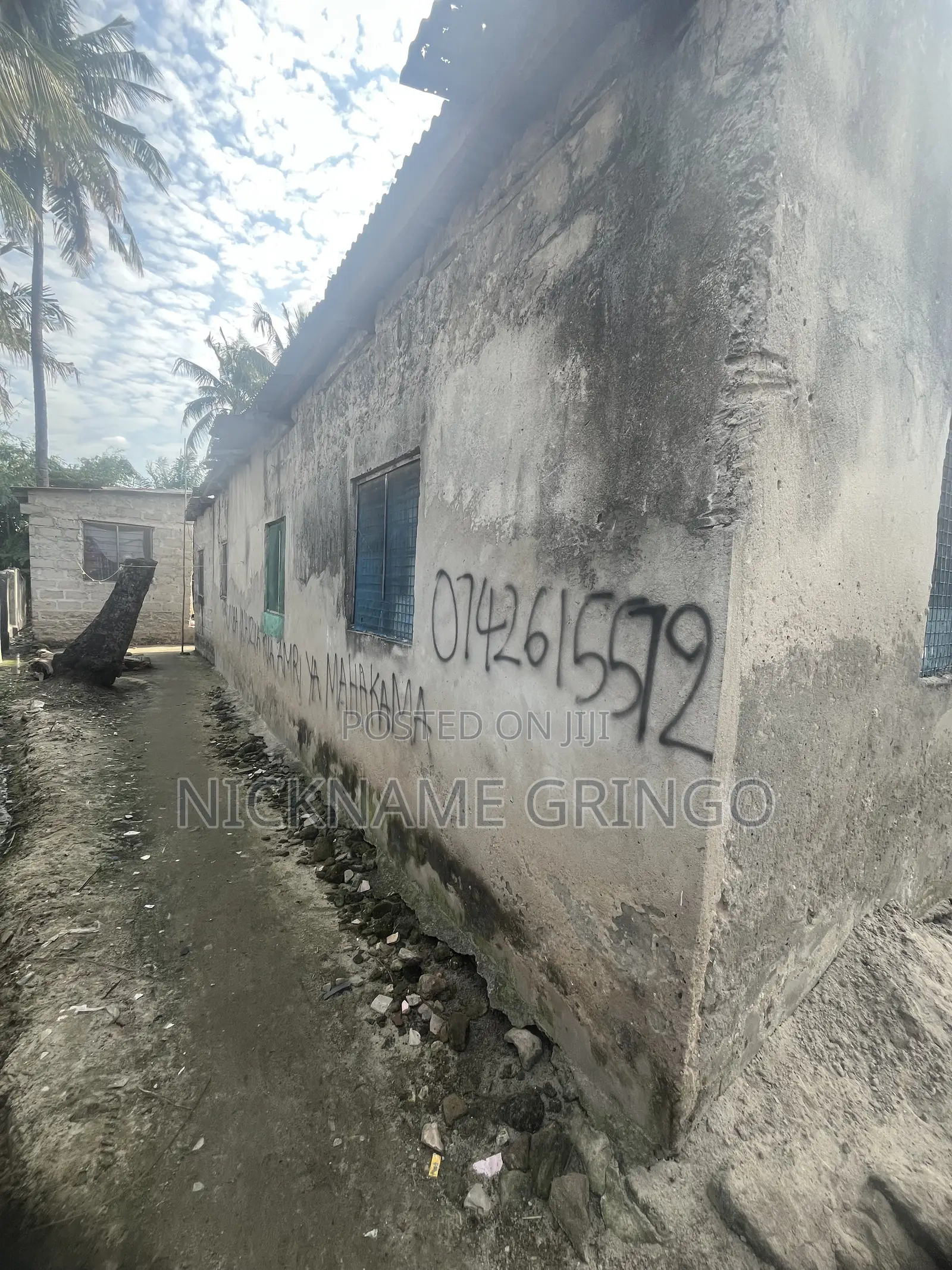 10bdrm House in Mabibo Luhanga for sale in Mabibo
