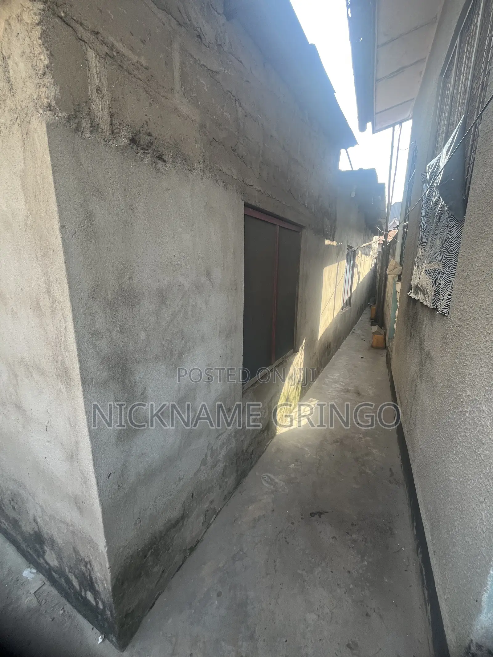 5bdrm House in Mabibo Luhanga for sale in Mabibo