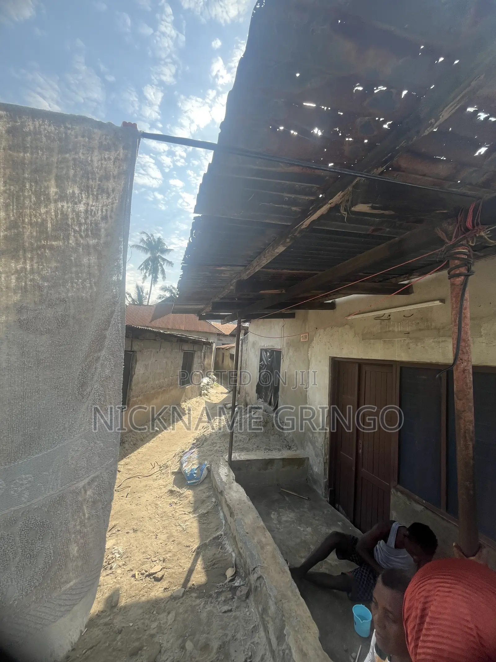 5bdrm House in Mabibo Luhanga for sale in Mabibo