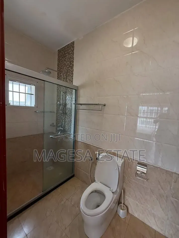 Furnished 3bdrm House in Oyster Bay for rent in Oyster Bay