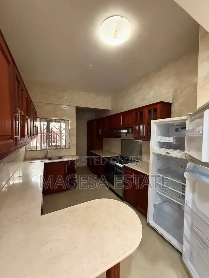 Furnished 3bdrm House in Oyster Bay for rent in Oyster Bay