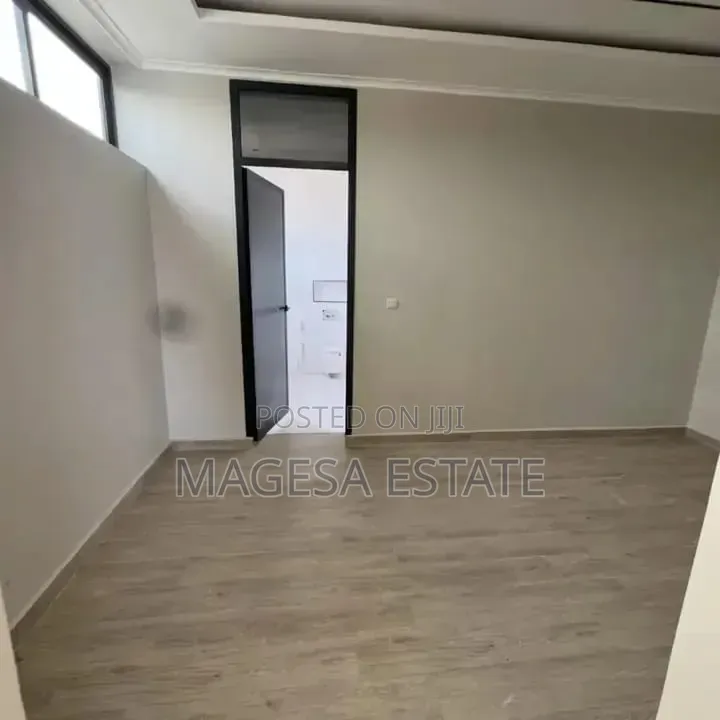 Furnished 3bdrm House in Oysterbay for sale in Oyster Bay