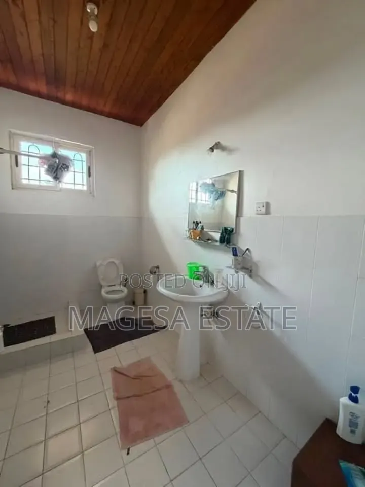 6bdrm House in Kijitonyama for sale in Kijitonyama