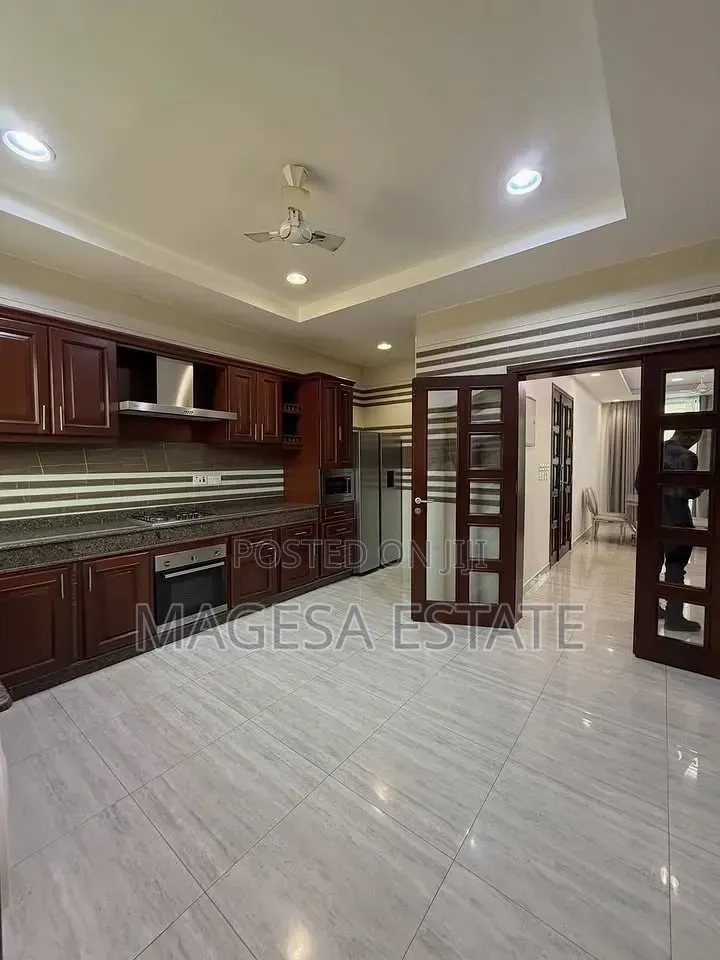 Furnished 3bdrm Apartment in Msasani for rent in Msasani