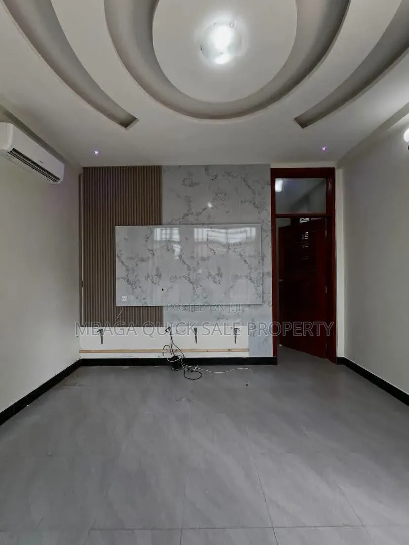 3bdrm Apartment in Makongo Juu, Masaki for rent in Masaki