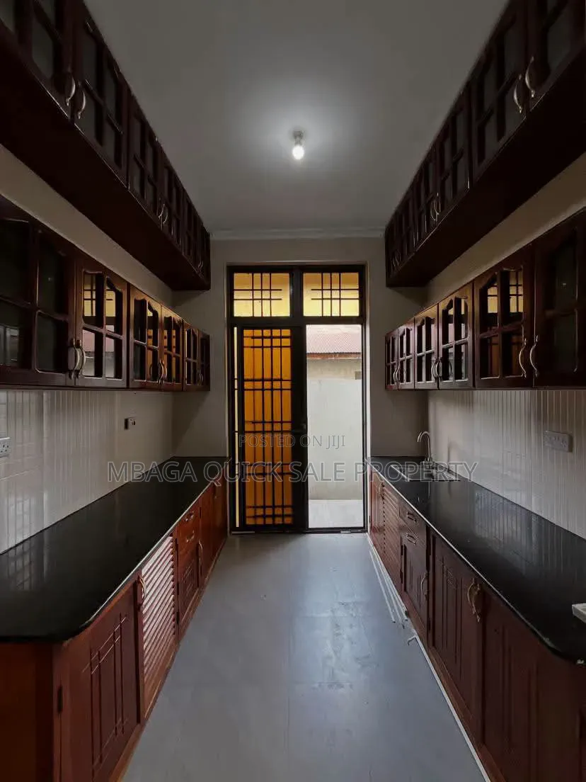 3bdrm Apartment in Makongo Juu, Masaki for rent in Masaki