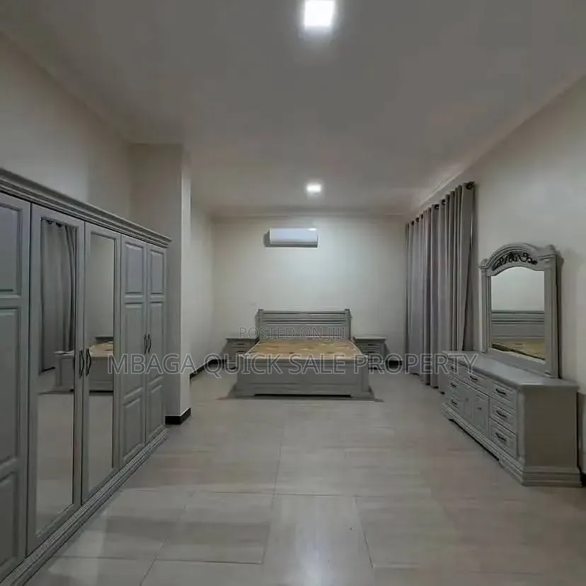 Furnished 5bdrm Villa in Ada Estate for rent in Ada Estate