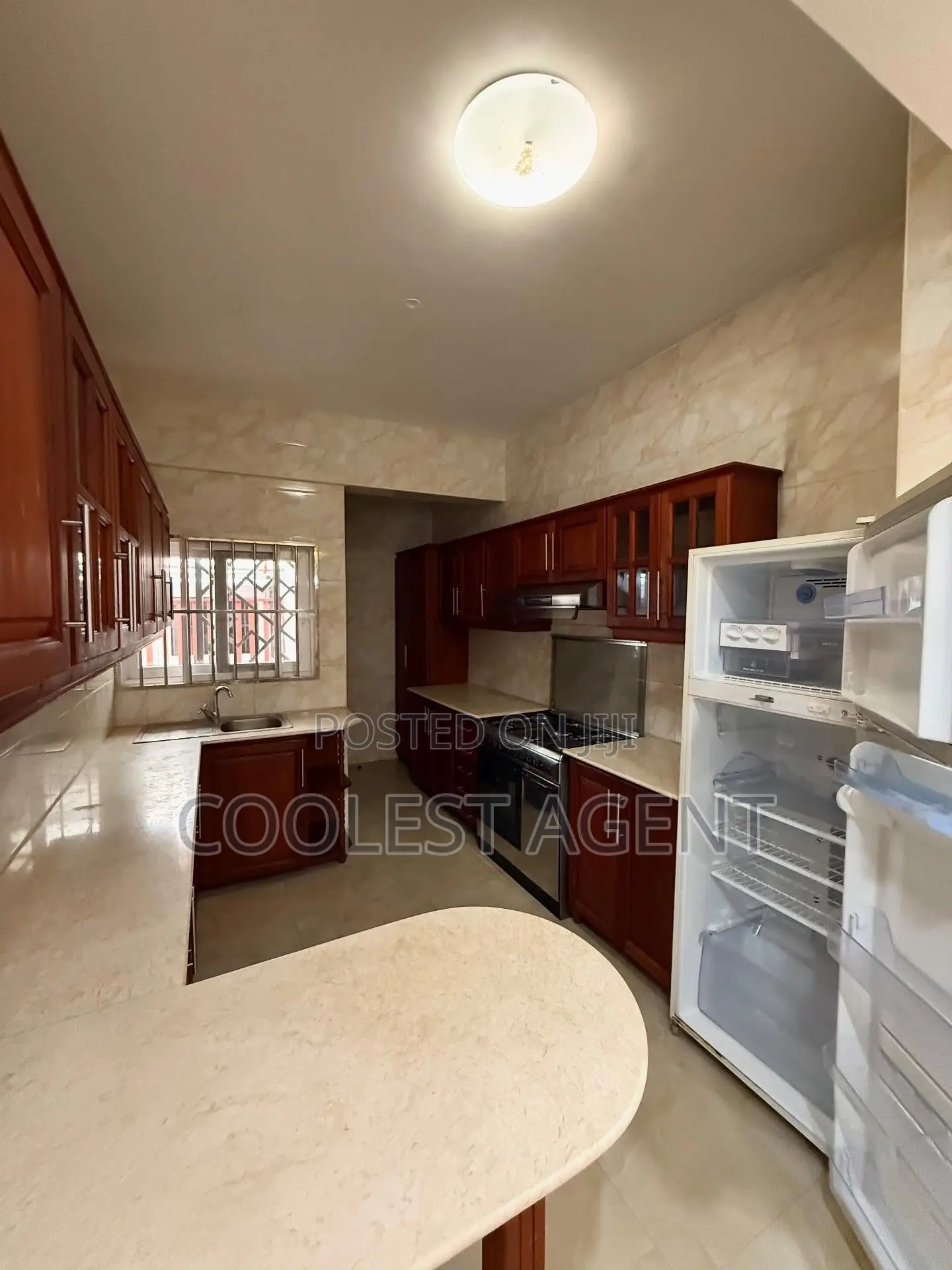 Furnished 3bdrm Villa in Coolest Estate, Oyster Bay for rent in Oyster Bay