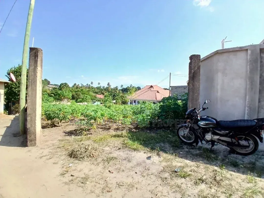 Plot Inauzwa Kinyerezi Kwa Ditopile in Kinyerezi