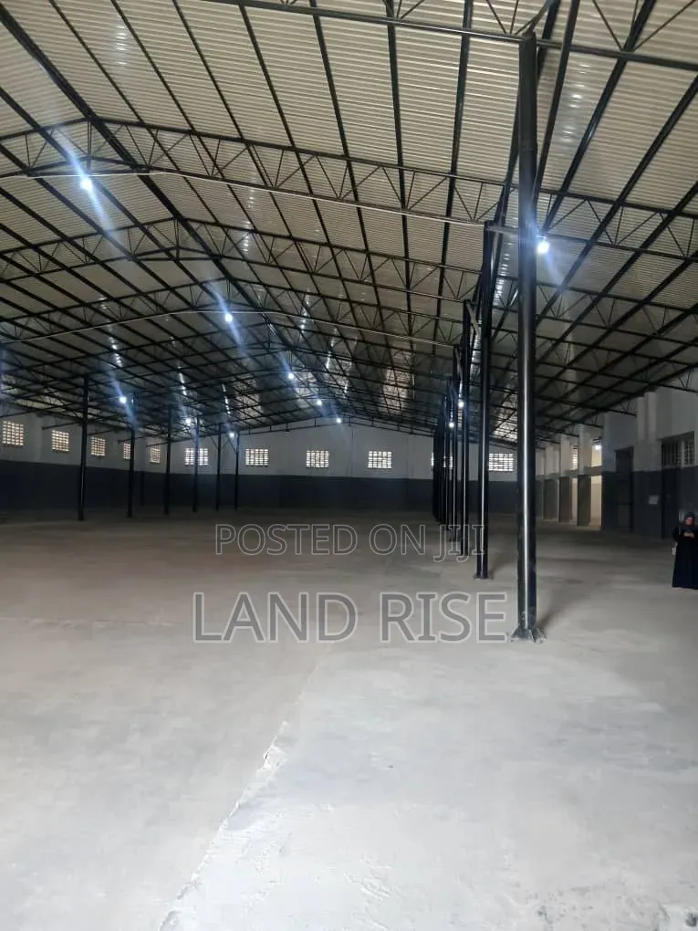 5000 SQM Warehouse in CHANG'OMBE in Chang'ombe