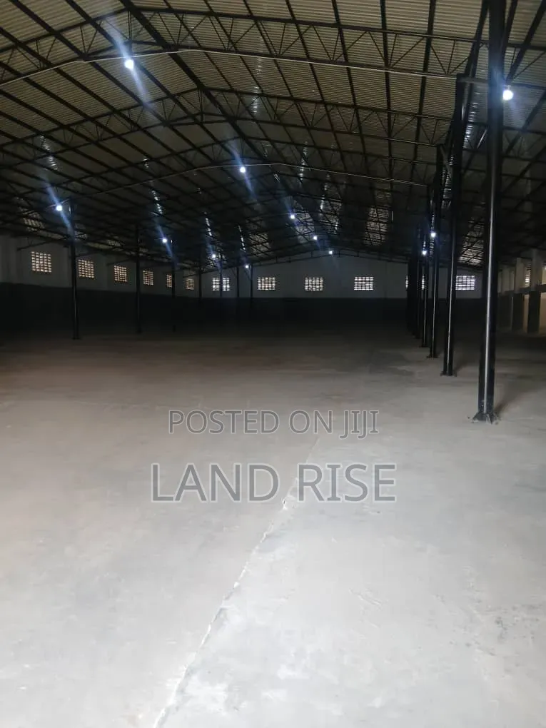 5000 SQM Warehouse in CHANG'OMBE in Chang'ombe