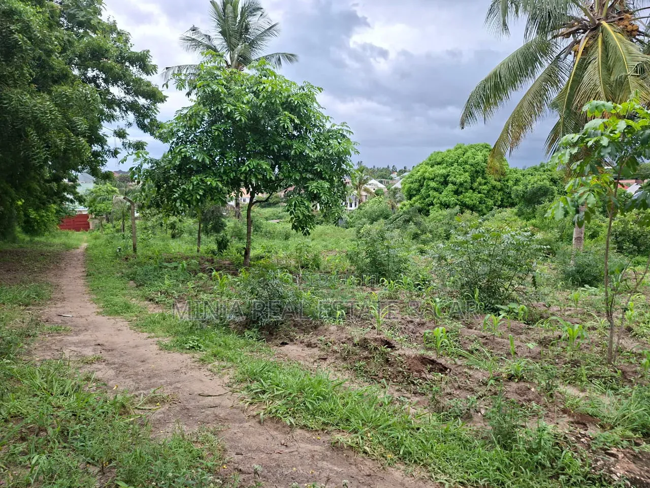 Kiwanja Kikubwa Kinauzwa Madale Kisauke in Kinondoni
