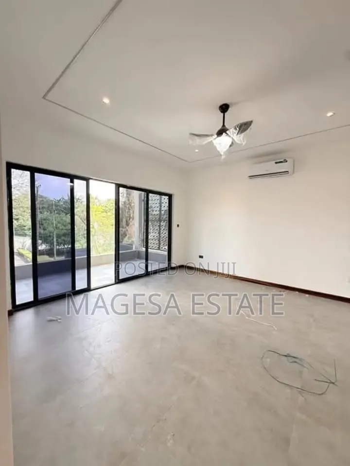 Furnished 4bdrm House in Oyster Bay for rent in Oyster Bay