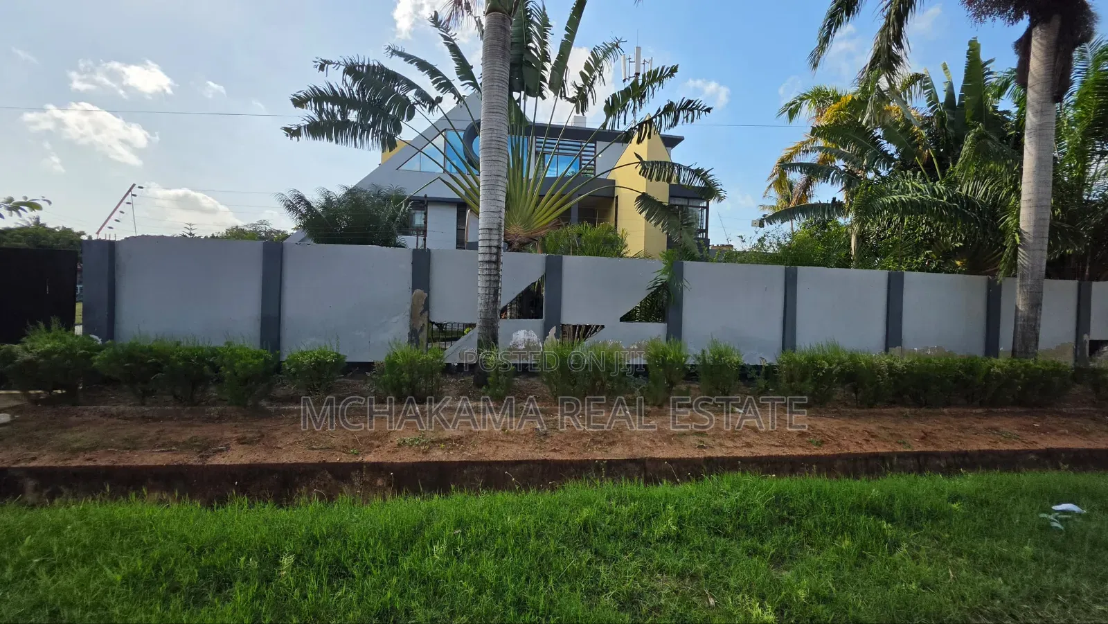 4bdrm Block of Flats in Mchakama Real Estate, Mbezi Beach for sale in Mbezi Beach