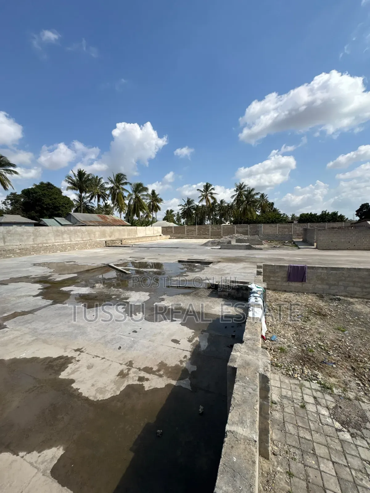 Yard /Open Space for Rent Boko DSM Bagamoyo Rd in Kinondoni