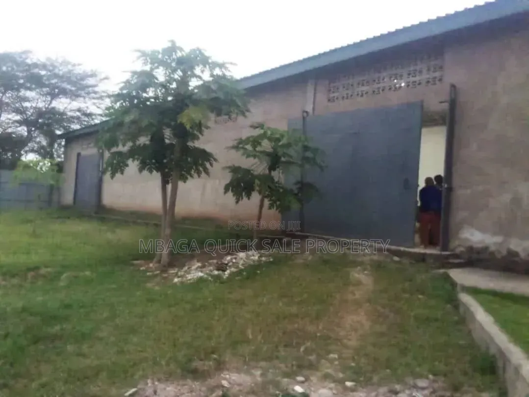 Godown , Office, Apartment for Rent Located in Kibaha Miembe 7 in Visiga