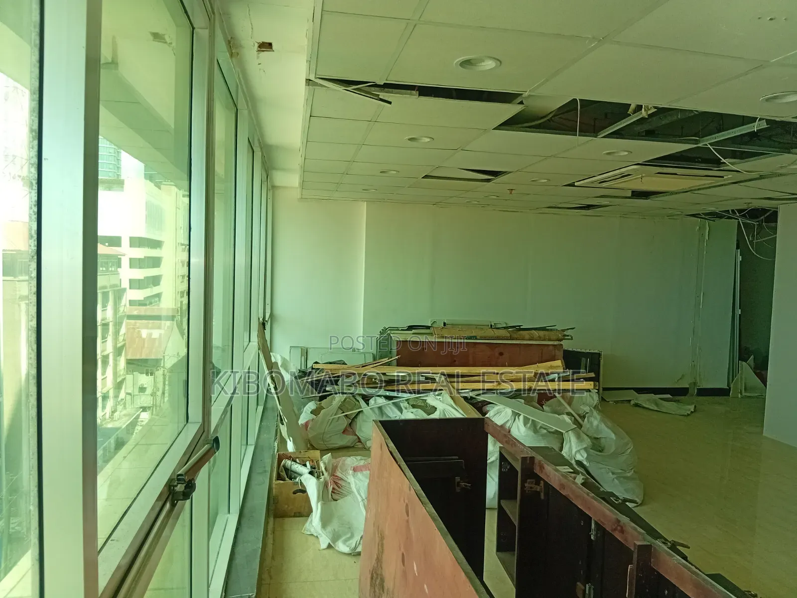 40 - 65 SQM Office Space Rental - Samora Avenue || CBD || Kisutu in Kisutu