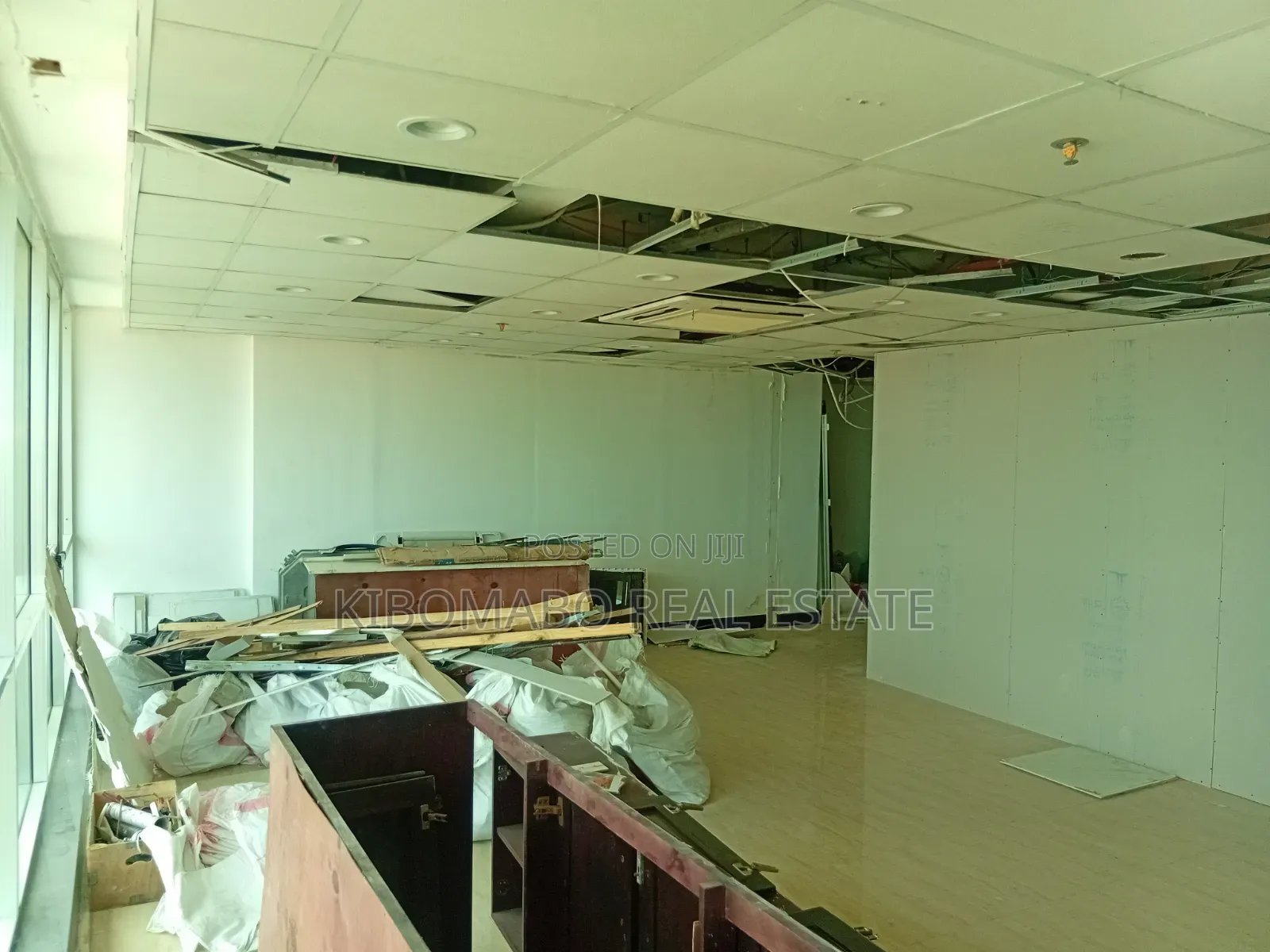 40 - 65 SQM Office Space Rental - Samora Avenue || CBD || Kisutu in Kisutu