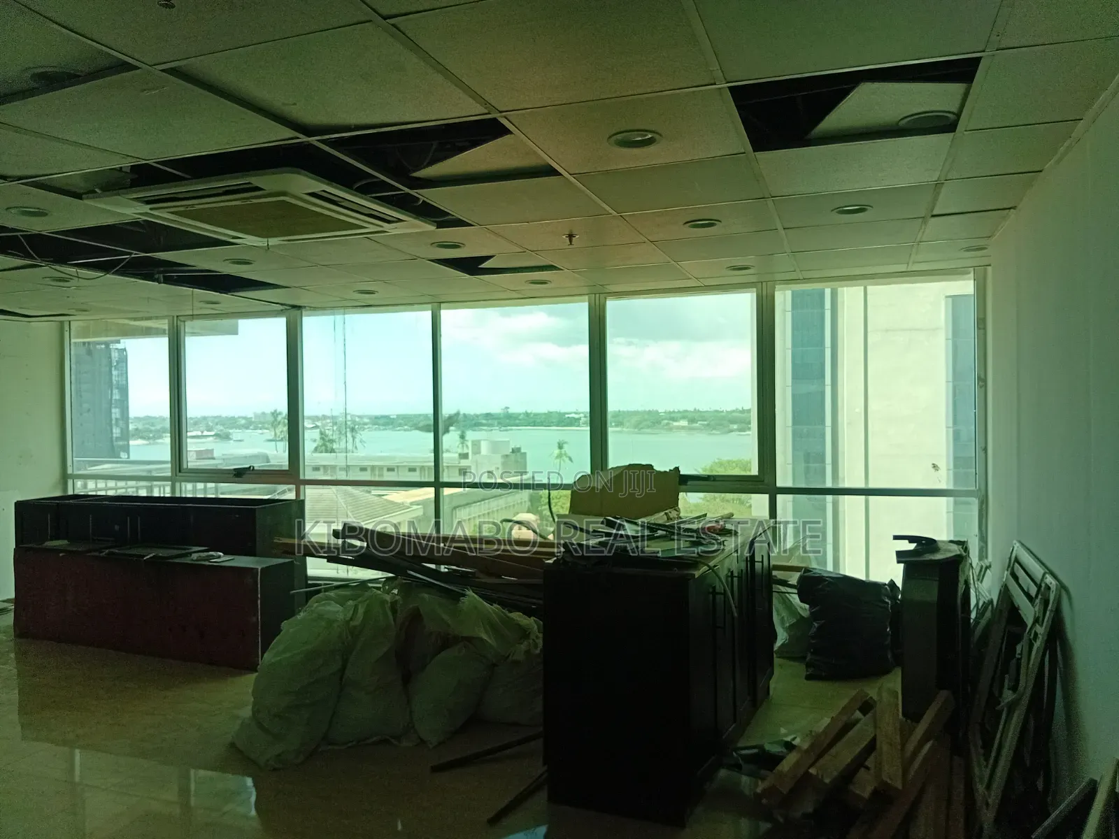 40 - 65 SQM Office Space Rental - Samora Avenue || CBD || Kisutu in Kisutu