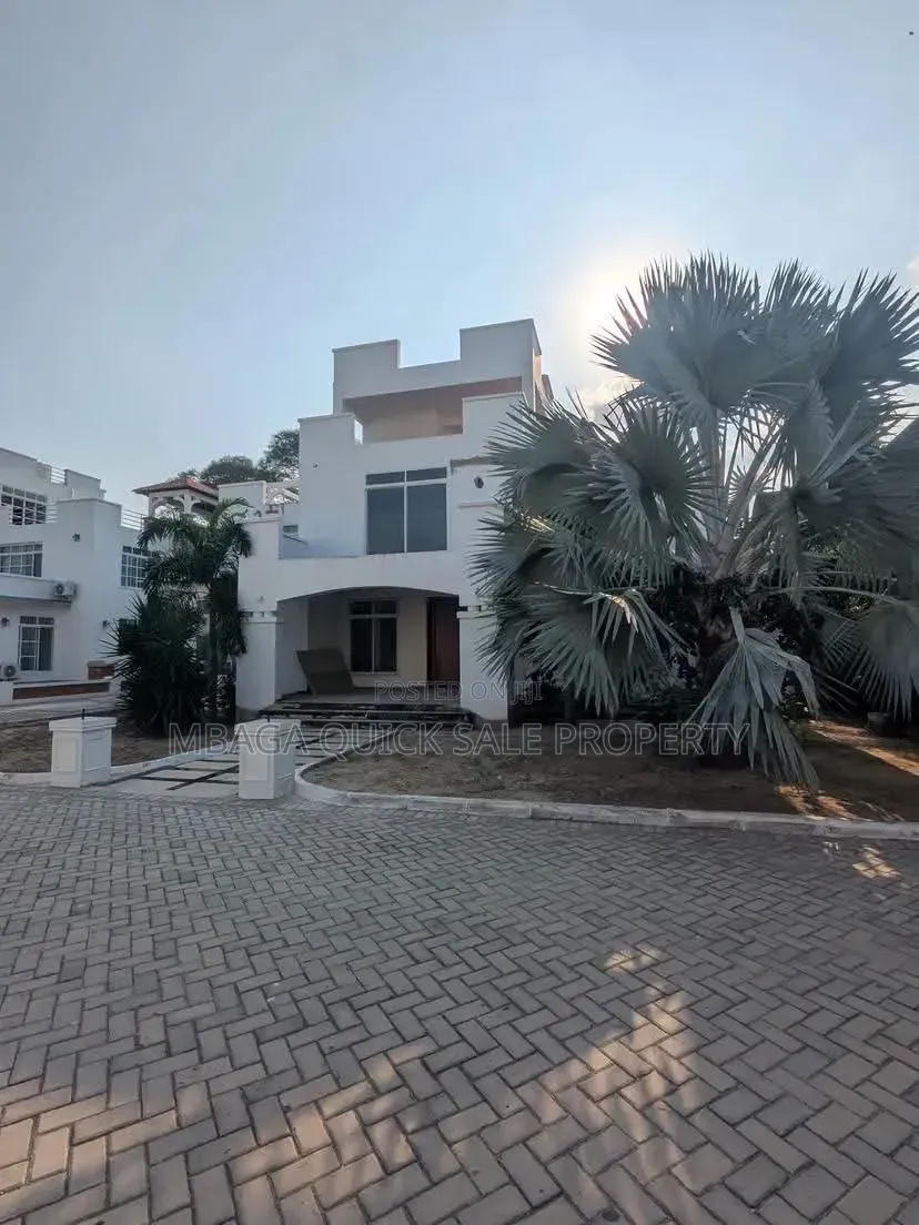 5bdrm House in Kawe for rent in Kawe