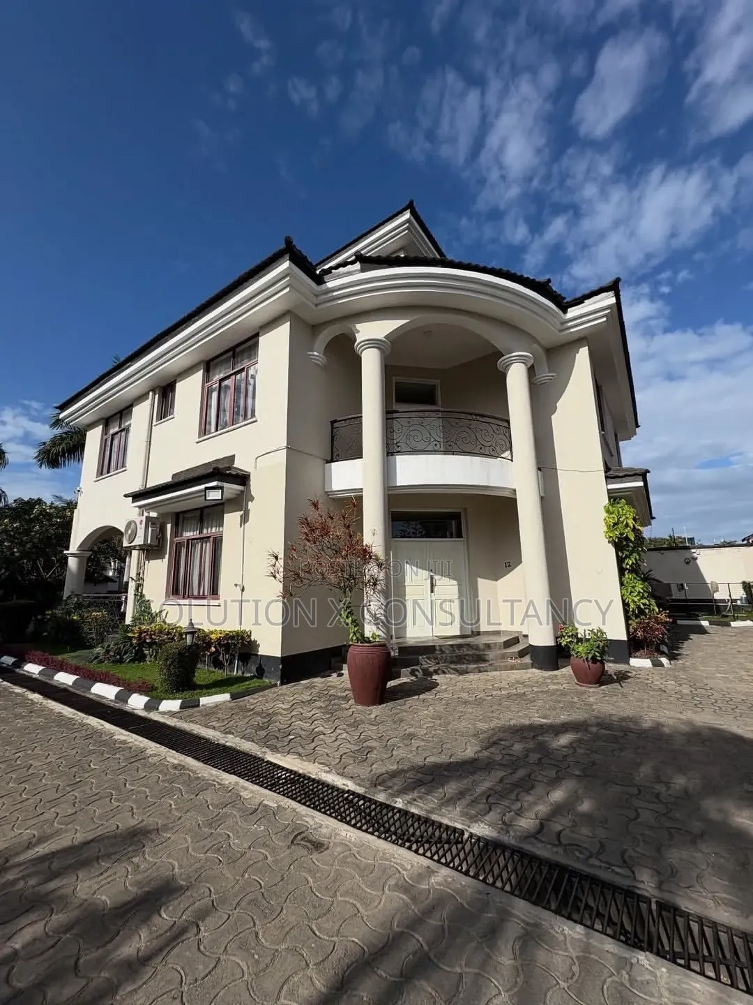 Furnished 4bdrm Villa in Ada Estate for rent in Ada Estate