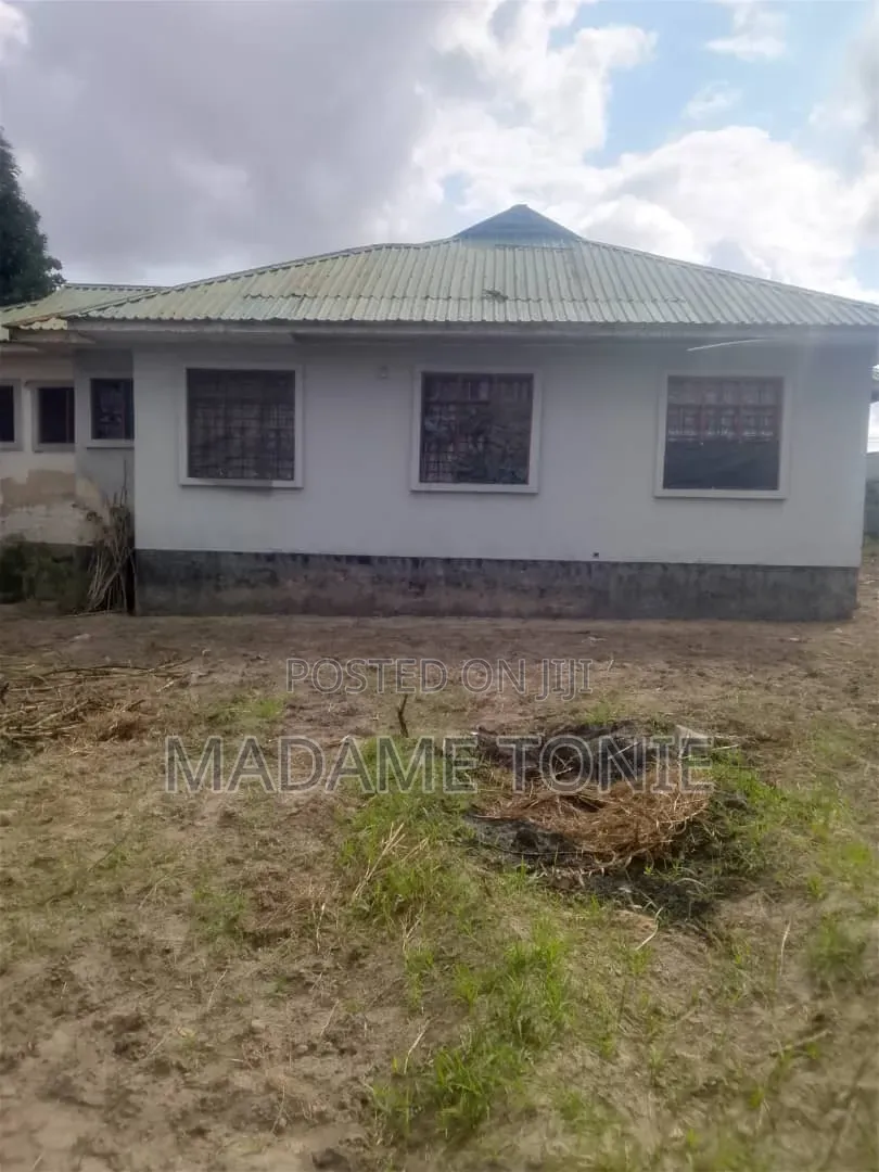 4bdrm House in Wankomange Com Ltd, Kigamboni for sale in Kigamboni