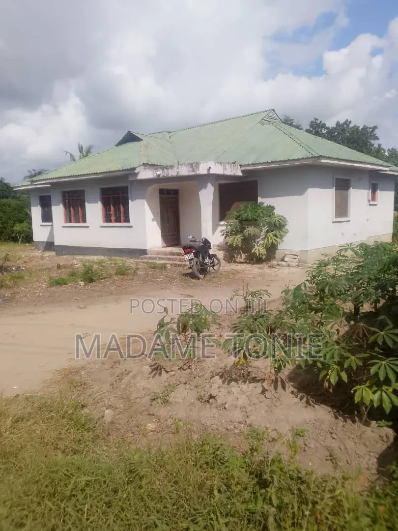 4bdrm House in Wankomange Com Ltd, Kigamboni for sale in Kigamboni