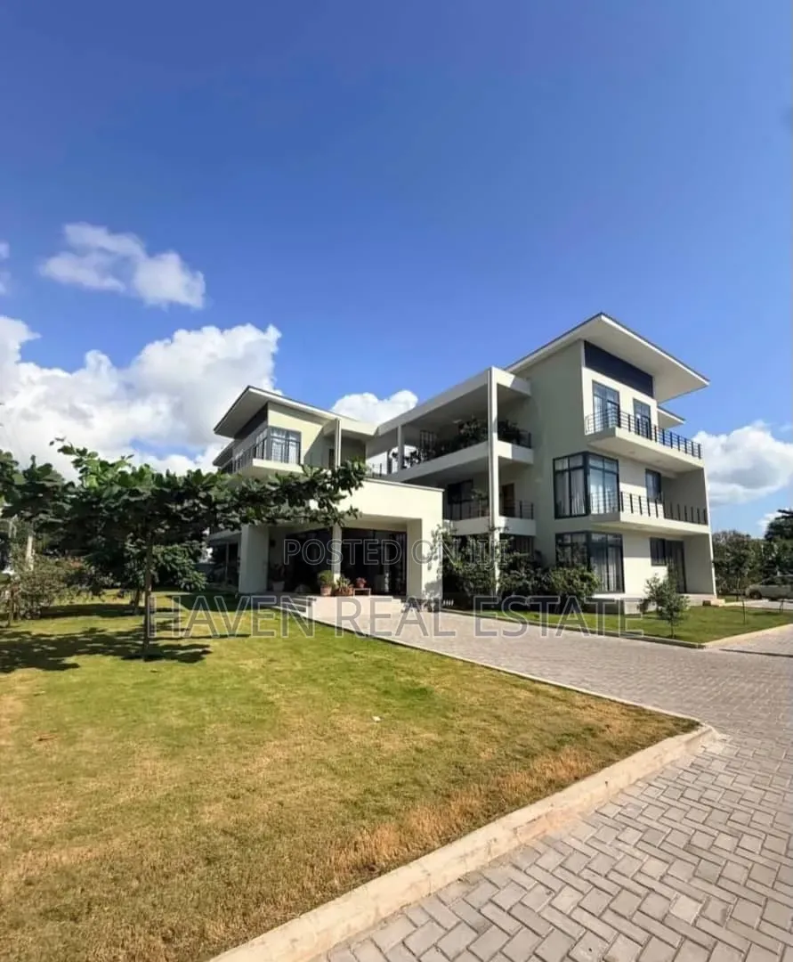 Furnished 1bdrm Apartment in Oyster Bay for rent in Oyster Bay