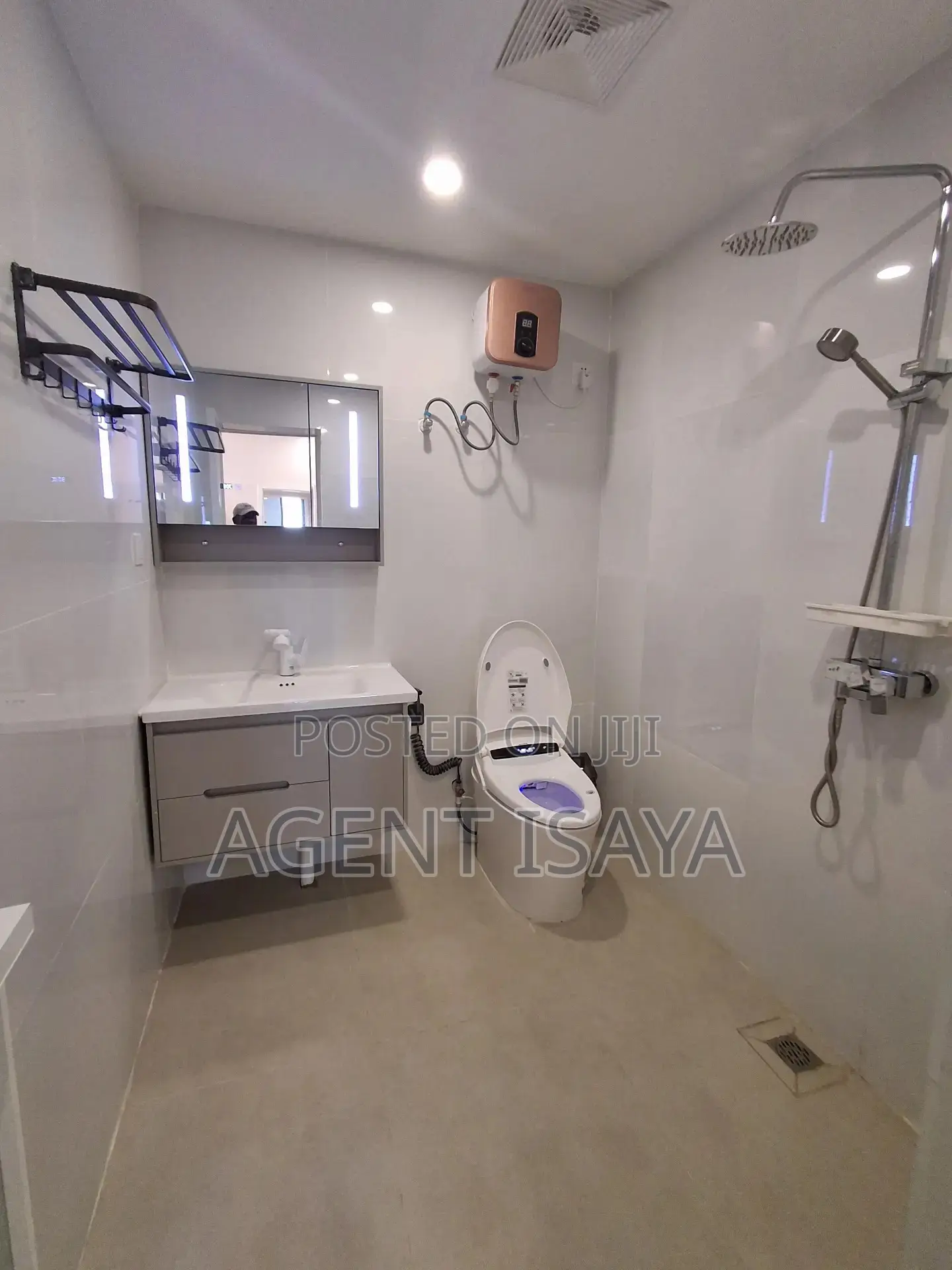 Furnished 2bdrm Apartment in Oyster Bay for rent in Oyster Bay