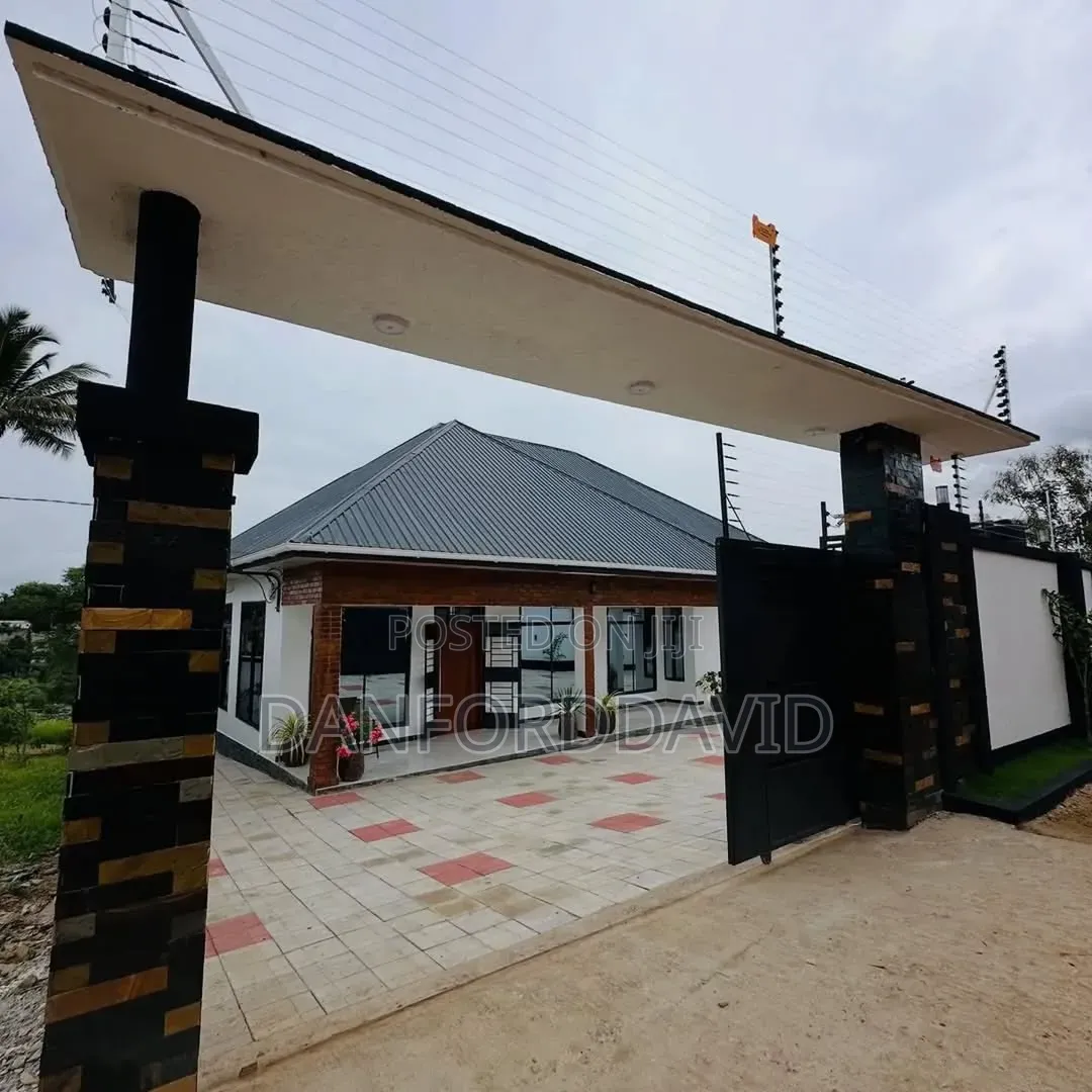 4bdrm House in Kahwa Real Estste, Goba for sale in Goba