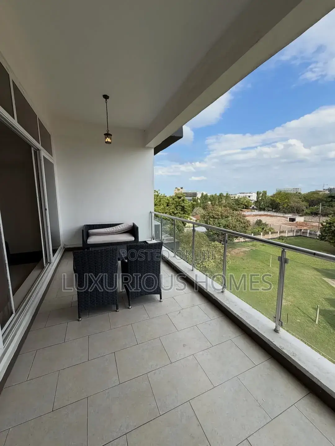 Furnished 4bdrm Apartment in Oyster Bay for rent in Oyster Bay