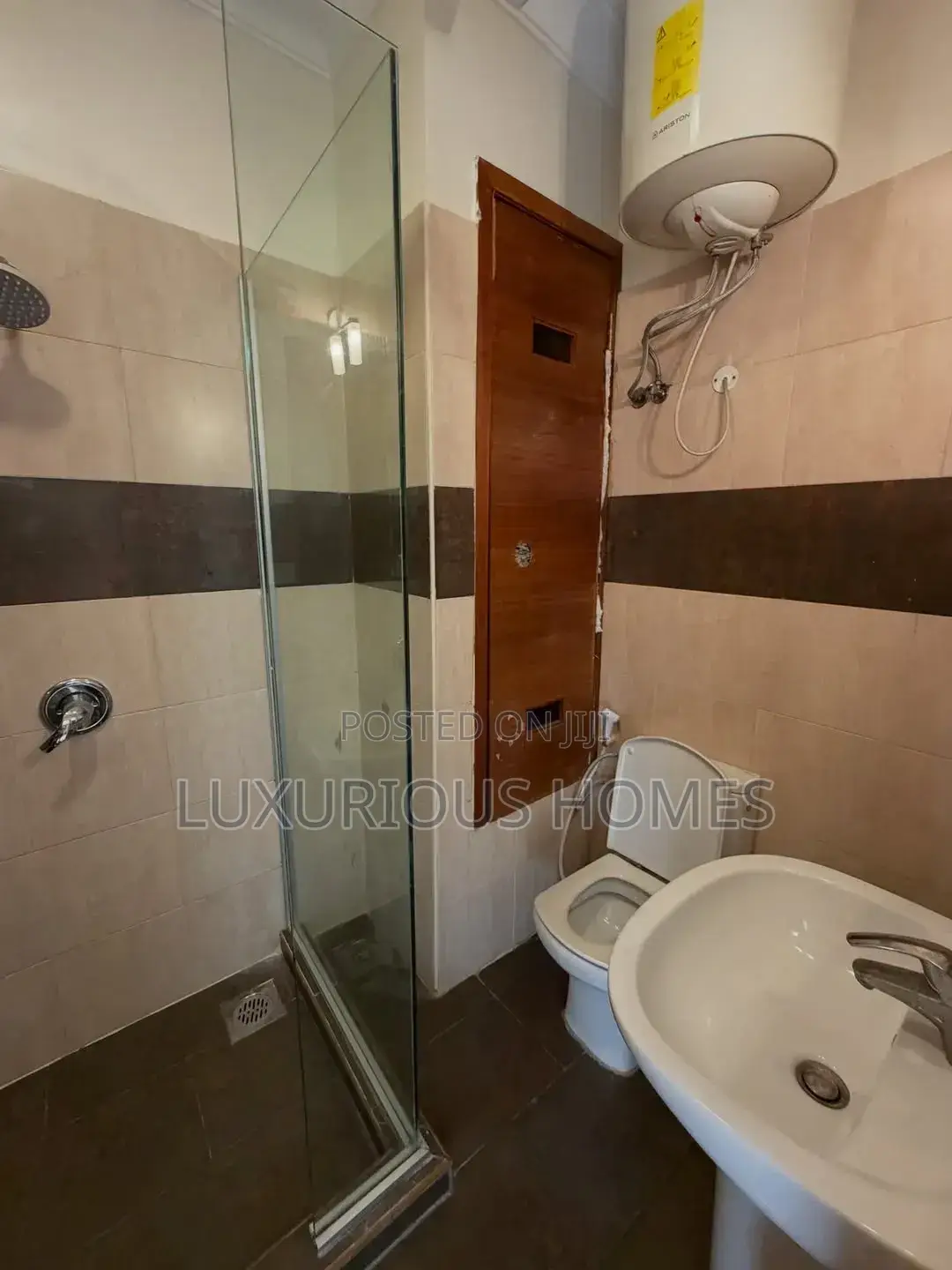 Furnished 4bdrm Apartment in Oyster Bay for rent in Oyster Bay