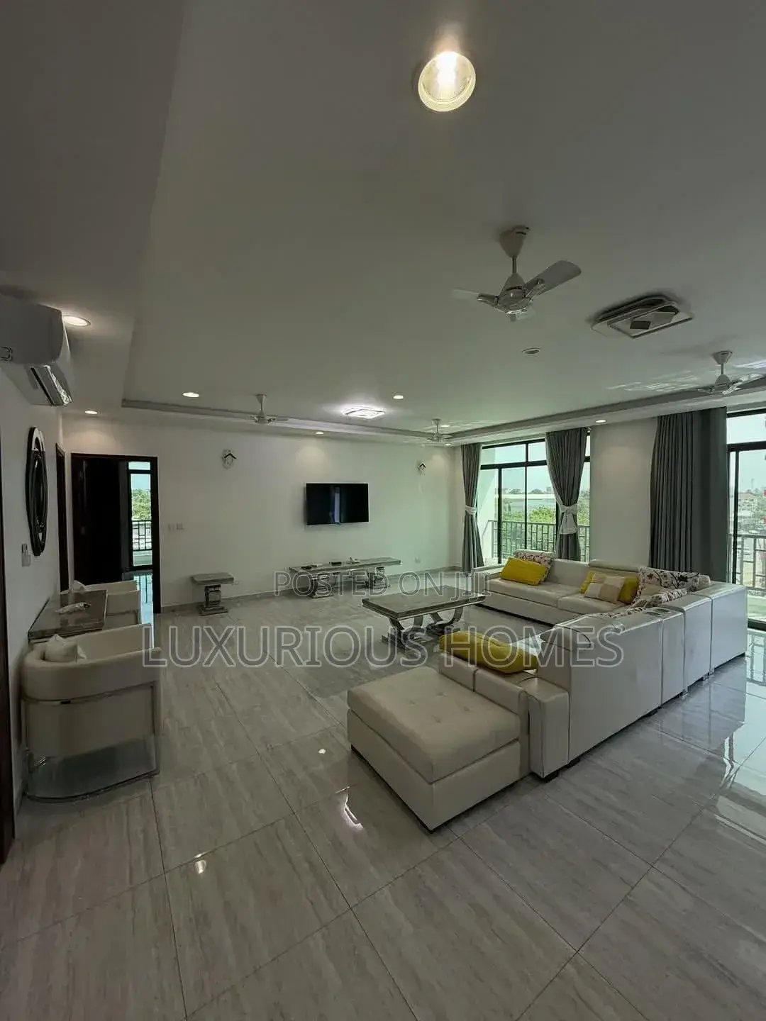Furnished 3bdrm Apartment in Msasani for rent in Msasani