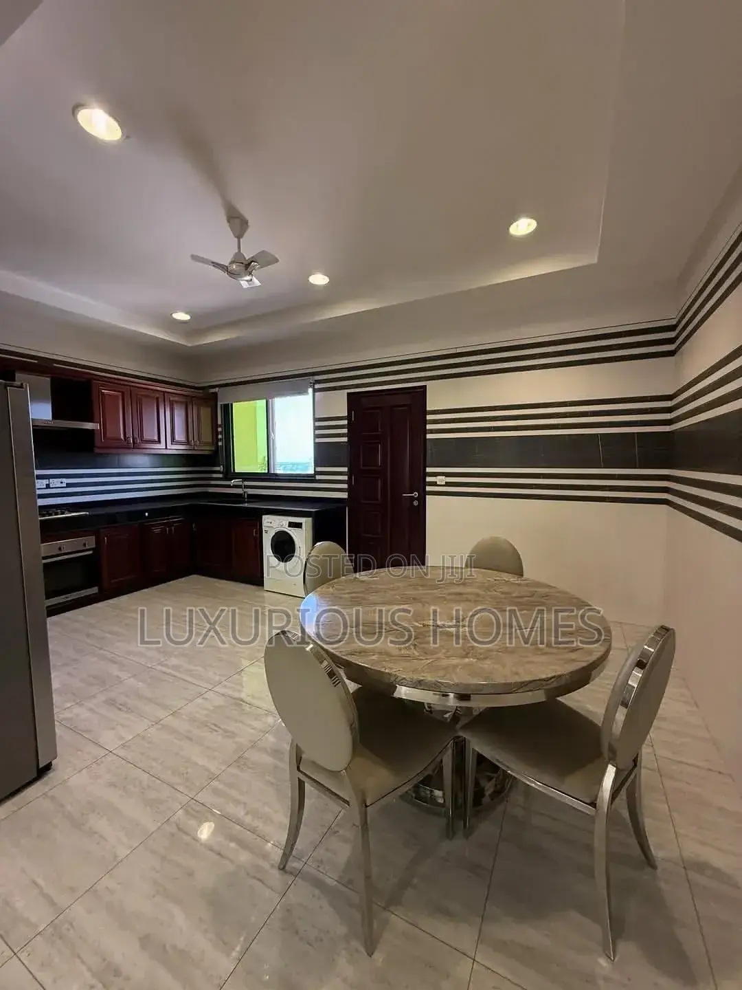 Furnished 3bdrm Apartment in Msasani for rent in Msasani