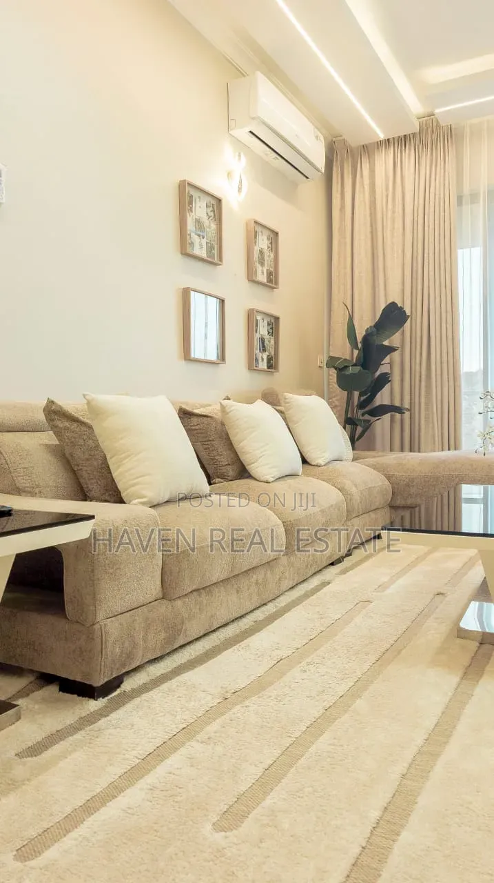 Furnished 3bdrm Apartment in Oyster Bay for sale in Oyster Bay