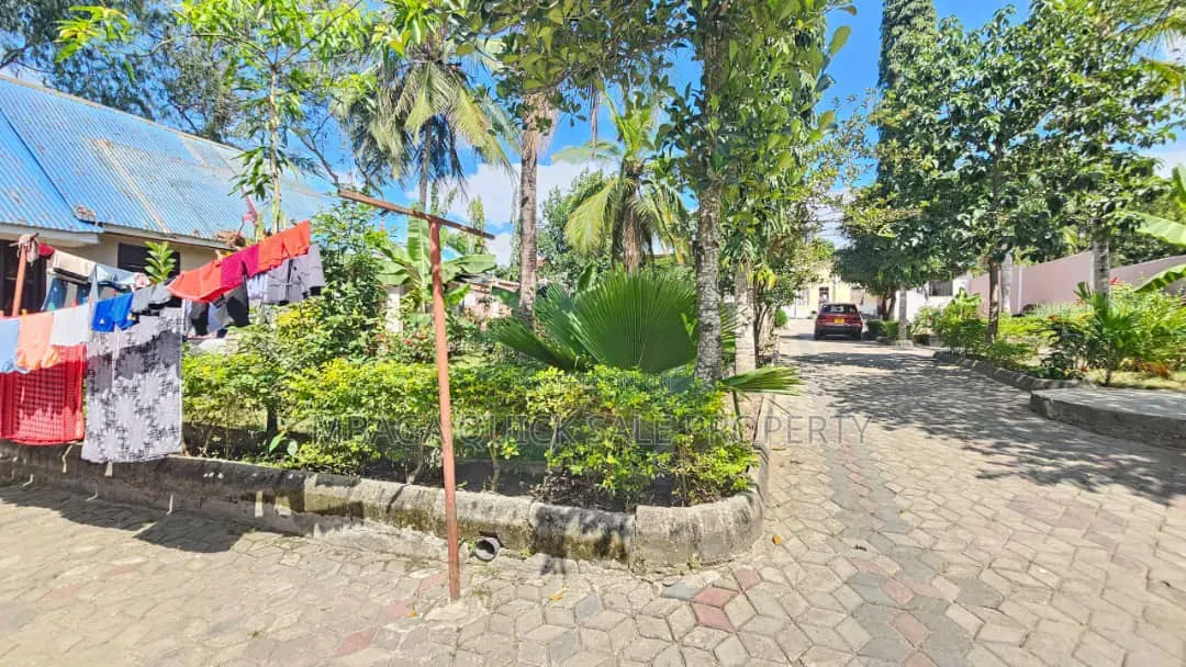 8bdrm House in Masaki for rent in Masaki
